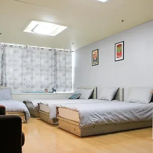  Hostel Sam Hongdae