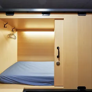  Hostel The Capsule Myeongdong